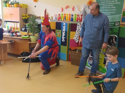 KLAUN - ŽONGLÉR...