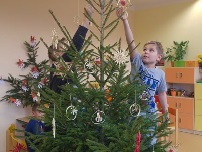 STAROČESKÝ STROMEČEK ...