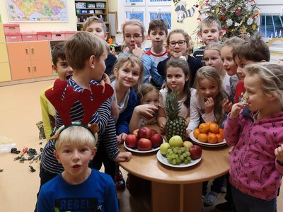 ZDRAVÉ ODPOLEDNE ...