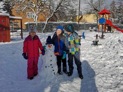 Radovánky na sněhu...