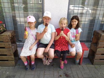 Zmrzlina dětem chutnala
