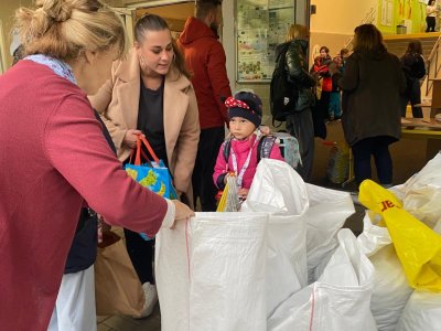 Celoškolní sběr kaštanů