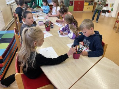 “Něco málo pro maminky “