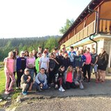 První pozdrav ze školy v přírodě v Kořenově  6.A, 9.B